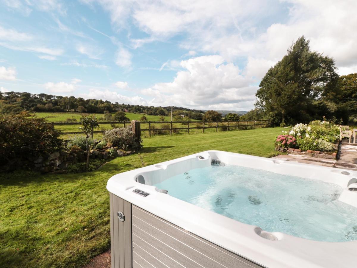 Lee House Cottage Cheddleton Bagian luar foto