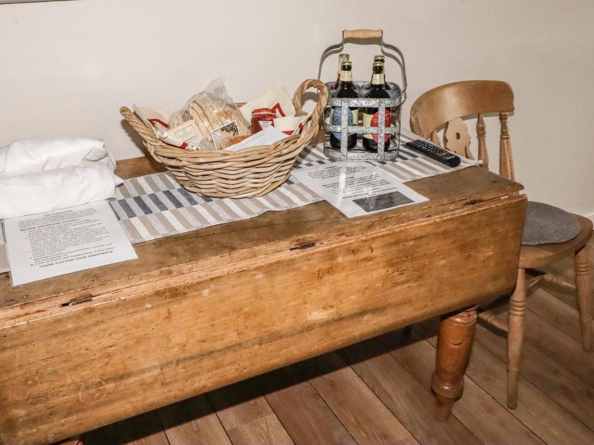 Lee House Cottage Cheddleton Bagian luar foto
